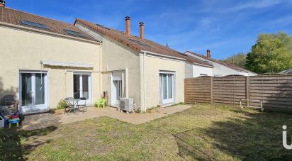 House 3 rooms of 82 m² in Combs-la-Ville (77380)