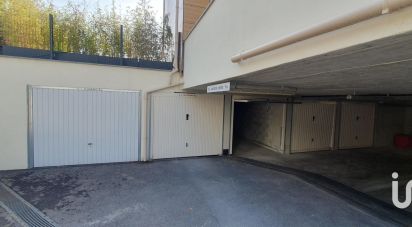 Parking/garage/box de 13 m² à - (06220)