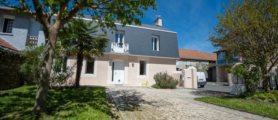 Maison 4 pièces de 117 m² à Bordères-sur-l'Échez (65320)