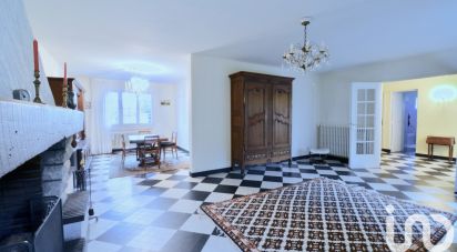 Maison traditionnelle 9 pièces de 250 m² à Salins (77148)