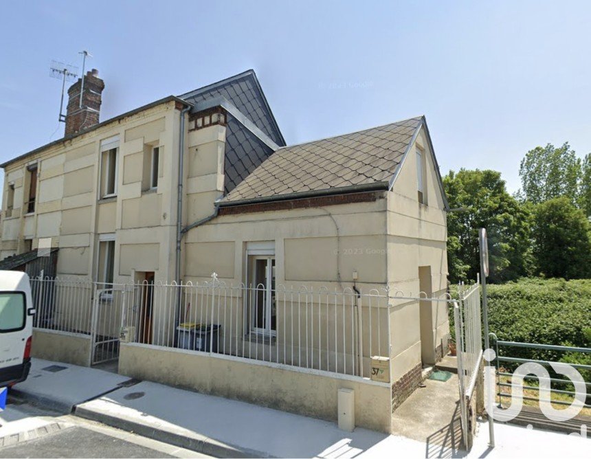 Maison de ville 4 pièces de 70 m² à Ferrières-en-Bray (76220)