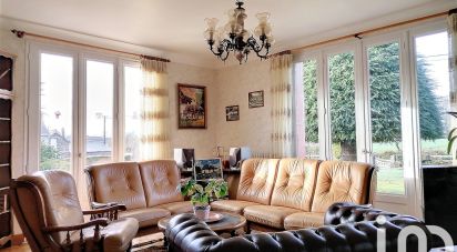House 8 rooms of 158 m² in Saint-Maugan (35750)