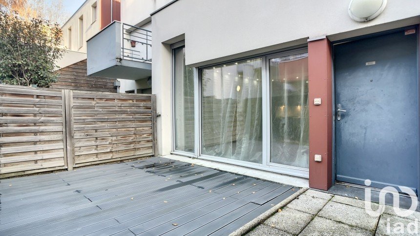 Triplex 5 rooms of 90 m² in Gennevilliers (92230)