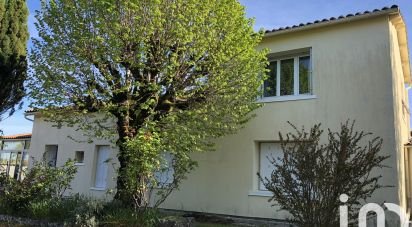 House 5 rooms of 114 m² in Barbezieux-Saint-Hilaire (16300)