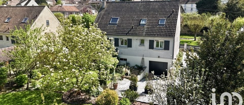 Maison traditionnelle 6 pièces de 133 m² à Rozay-en-Brie (77540)