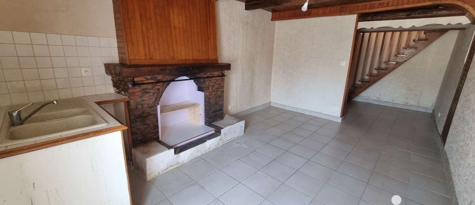 Traditional house 4 rooms of 85 m² in Thénezay (79390)