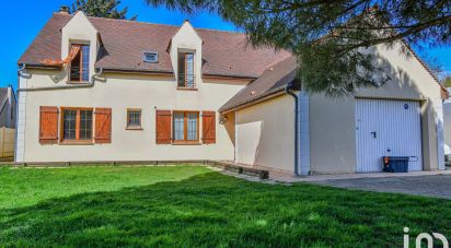 House 8 rooms of 175 m² in Bréval (78980)