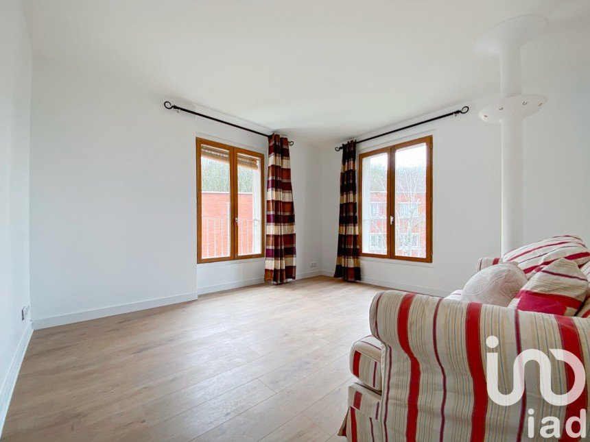 Apartment 4 rooms of 72 m² in Romainville (93230)
