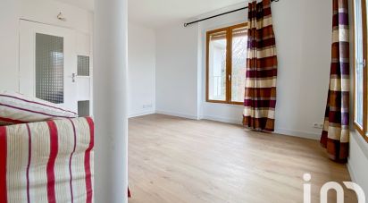 Appartement 4 pièces de 72 m² à Romainville (93230)