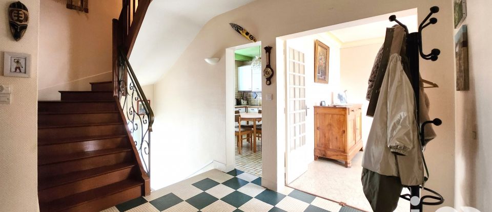 Traditional house 5 rooms of 116 m² in Avrillé (49240)