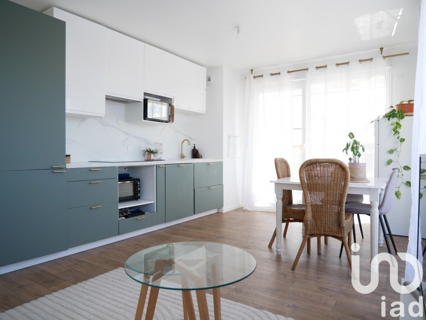 Apartment 3 rooms of 62 m² in Conflans-Sainte-Honorine (78700)