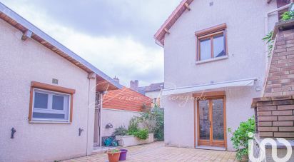 House 5 rooms of 135 m² in Parmain (95620)