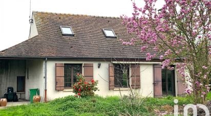 Maison traditionnelle 4 pièces de 110 m² à Villeneuve-les-Bordes (77154)