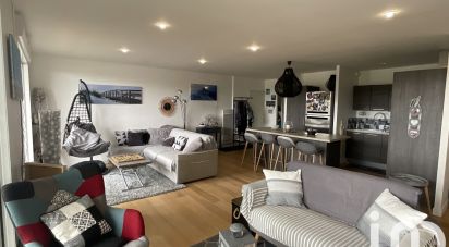 Apartment 4 rooms of 81 m² in La Rochelle (17000)