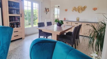 Maison 7 pièces de 130 m² à Bruille-Saint-Amand (59199)