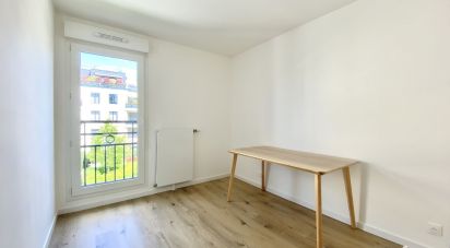 Apartment 4 rooms of 89 m² in Montmorency (95160)