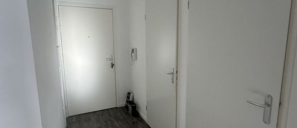 Apartment 3 rooms of 64 m² in Vert-Saint-Denis (77240)