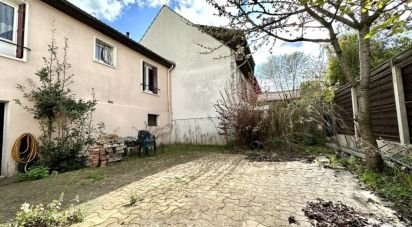 House 3 rooms of 87 m² in Nanterre (92000)