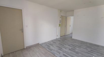 Apartment 2 rooms of 28 m² in Carhaix-Plouguer (29270)