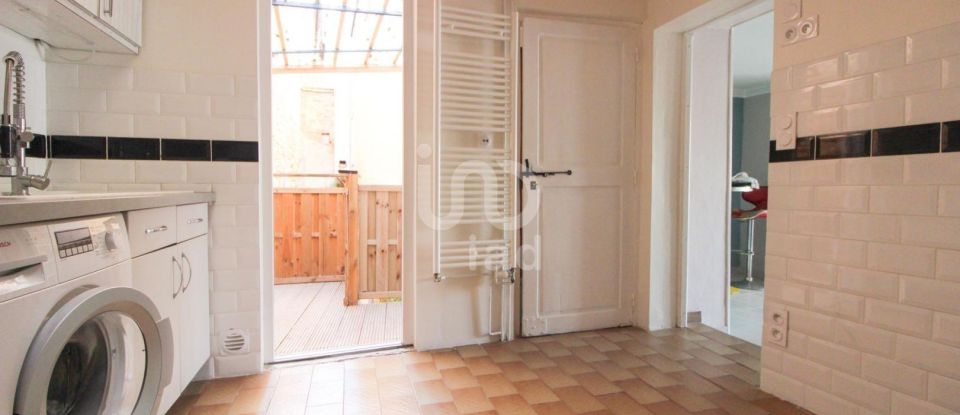 House 4 rooms of 70 m² in Saint-Rome-de-Cernon (12490)