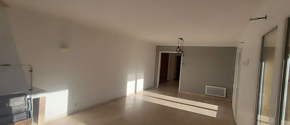 House 5 rooms of 131 m² in Saint-Privat-des-Vieux (30340)