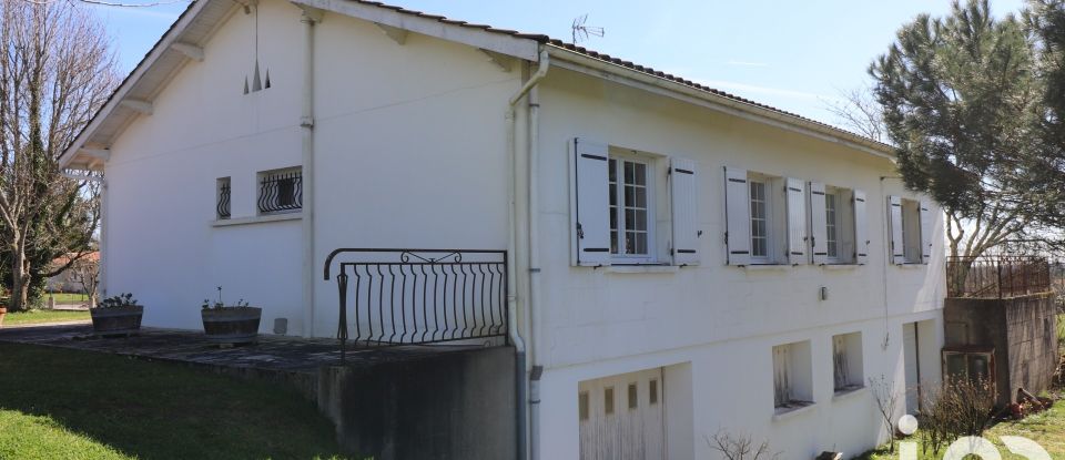 Maison 7 pièces de 155 m² à Montguyon (17270)