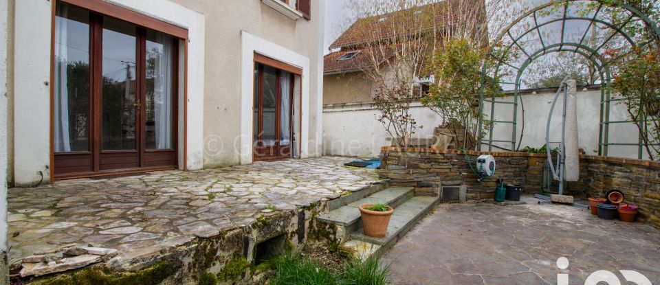 House 6 rooms of 115 m² in Champigny-sur-Marne (94500)