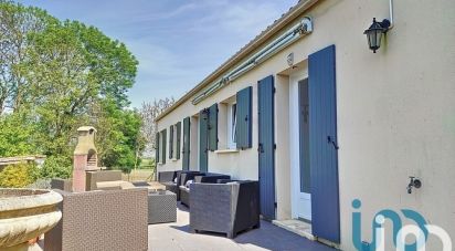 House 4 rooms of 101 m² in Genouillé (17430)
