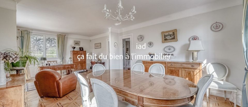 Maison traditionnelle 8 pièces de 250 m² à Rueil-Malmaison (92500)