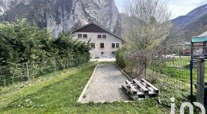 Apartment 4 rooms of 91 m² in Le Bourg-d'Oisans (38520)