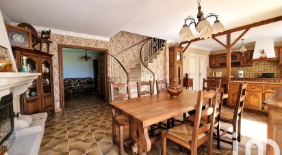 Country house 4 rooms of 85 m² in Le Saint (56110)