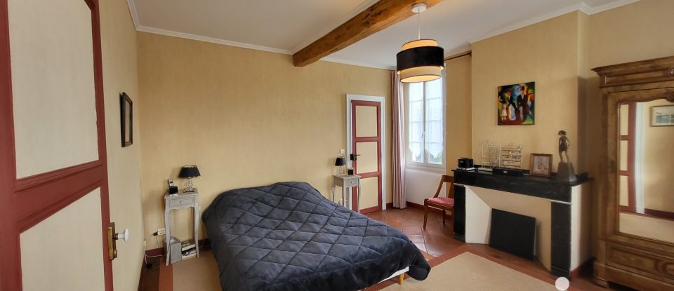 Maison 6 pièces de 315 m² à Sainte-Foy-d'Aigrefeuille (31570)