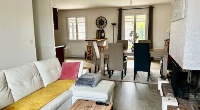 House 5 rooms of 98 m² in Villaines-sous-Bois (95570)