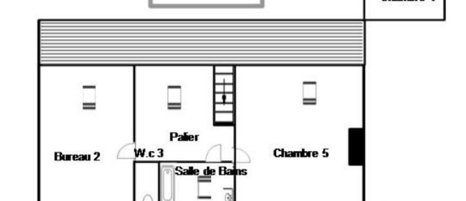 Maison 8 pièces de 130 m² à Cherisy (28500)