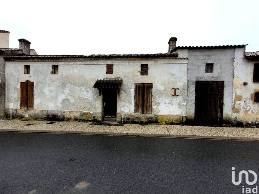 Maison 3 pièces de 70 m² à Soubran (17150)