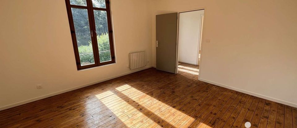 House 5 rooms of 133 m² in Reffannes (79420)