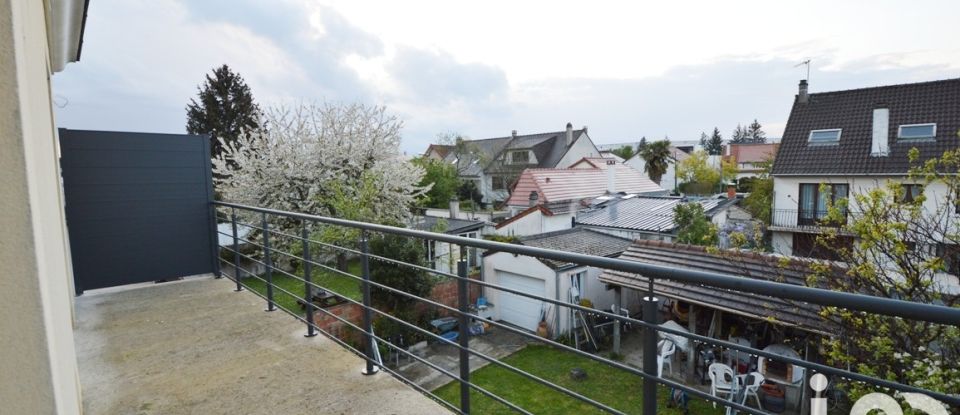 Traditional house 7 rooms of 155 m² in Ormesson-sur-Marne (94490)