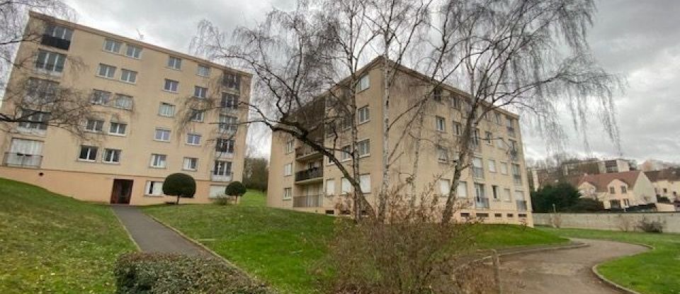 Appartement 4 pièces de 70 m² à Palaiseau (91120)