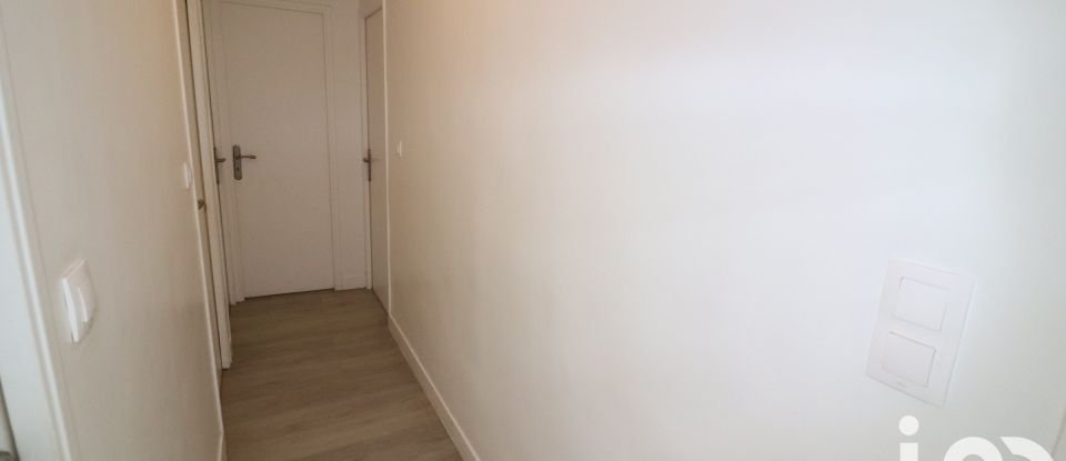 Apartment 4 rooms of 66 m² in Avon (77210)