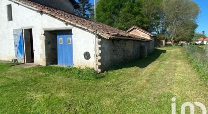 Traditional house 3 rooms of 150 m² in Saint-Martin-de-Hinx (40390)