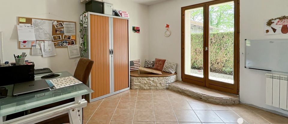 Maison traditionnelle 6 pièces de 139 m² à Égriselles-le-Bocage (89500)