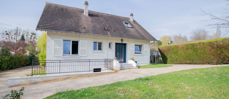House 6 rooms of 130 m² in Fontenay-Saint-Père (78440)