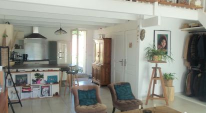 House 3 rooms of 72 m² in Thairé (17290)