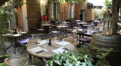 Restaurant of 121 m² in Avignon (84000)