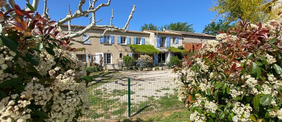 Maison de campagne 5 pièces de 267 m² à Salon-de-Provence (13300)