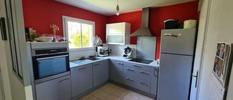 House 4 rooms of 90 m² in Poitiers (86000)