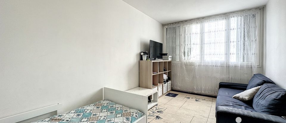 Apartment 4 rooms of 80 m² in Saint-Michel-sur-Orge (91240)