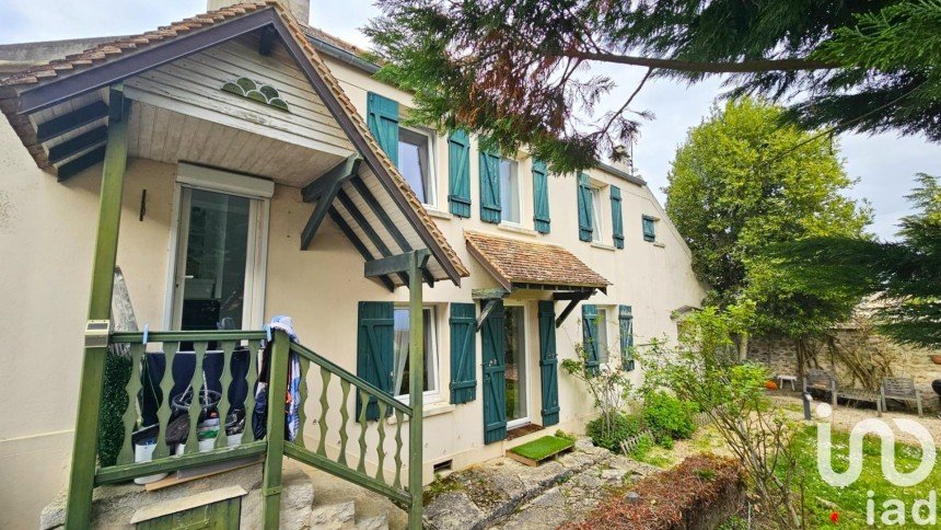 Maison de village 4 pièces de 82 m² à Montfort-l'Amaury (78490)