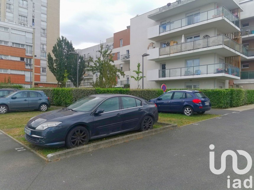 Parking/garage/box de 16 m² à Rosny-sous-Bois (93110)