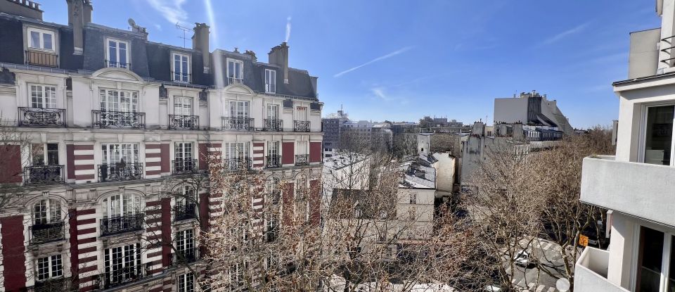 Appartement 2 pièces de 56 m² à Paris (75020)